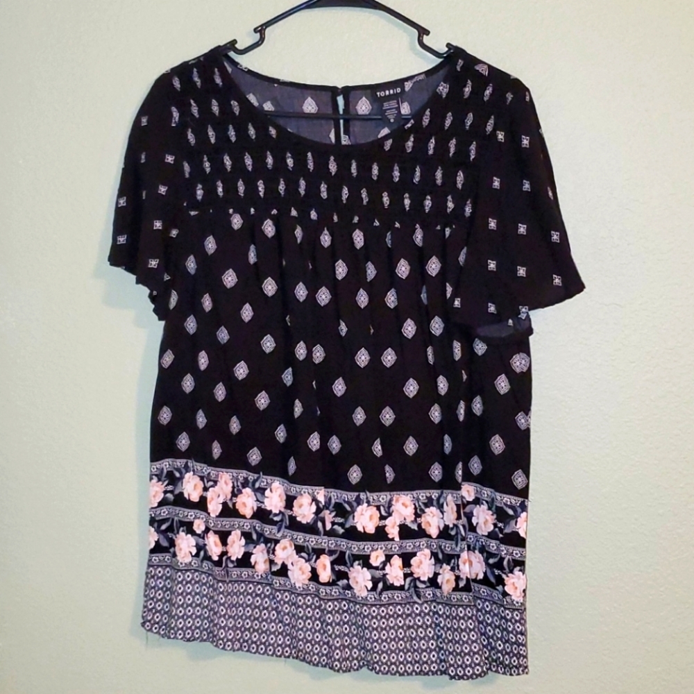 Torrid sz 0 blouse